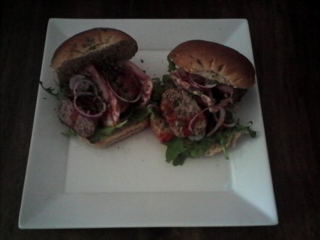 Broodje gehaktbal speciaal